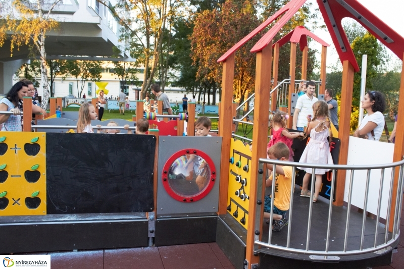 Népszerű az integrált játszótér