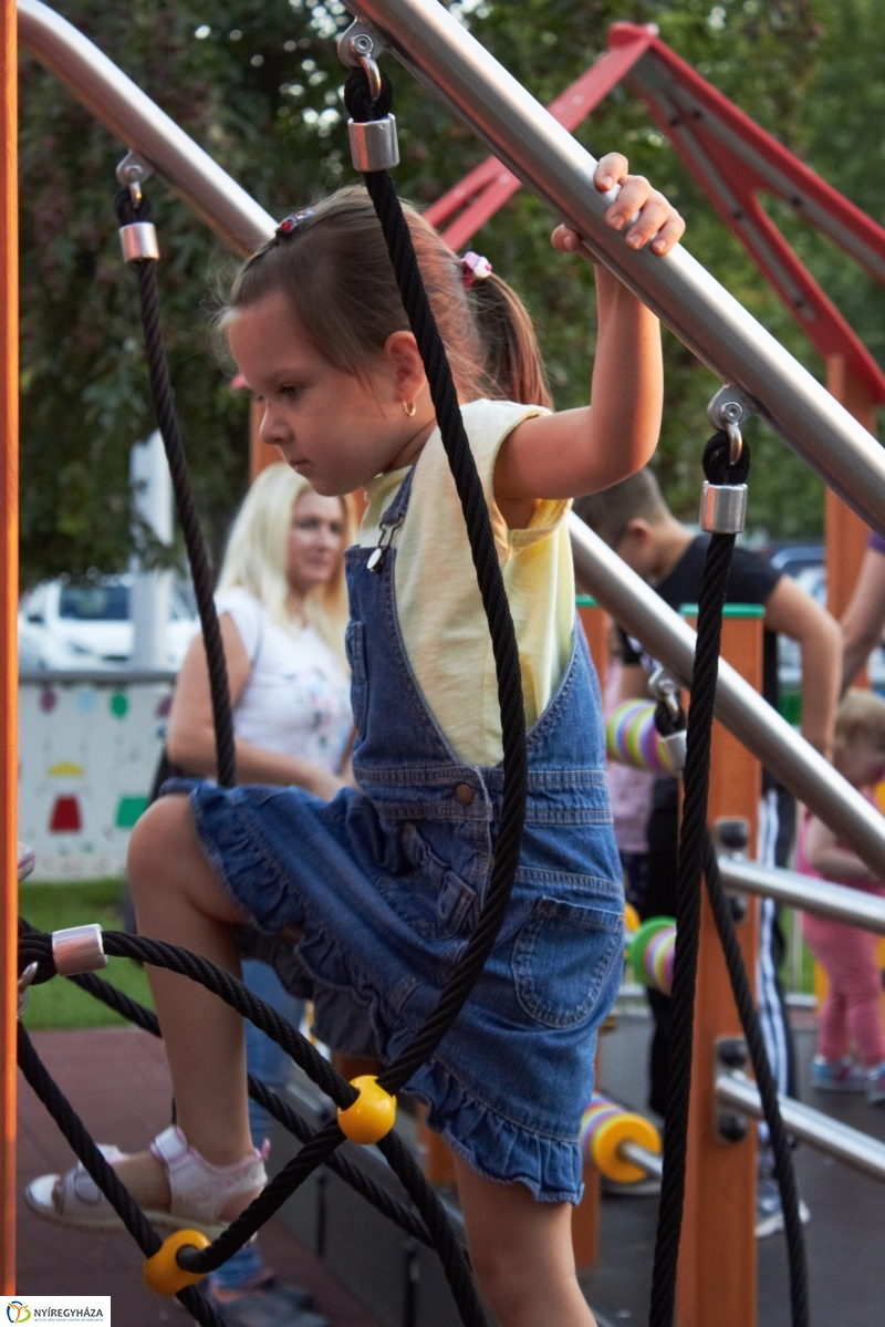 Népszerű az integrált játszótér