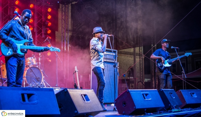 SONGHOY BLUES