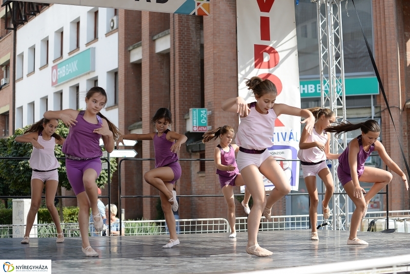 RE-flex a Korzó színpadán