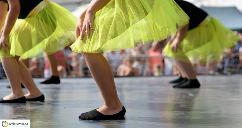 RE-flex a Korzó színpadán