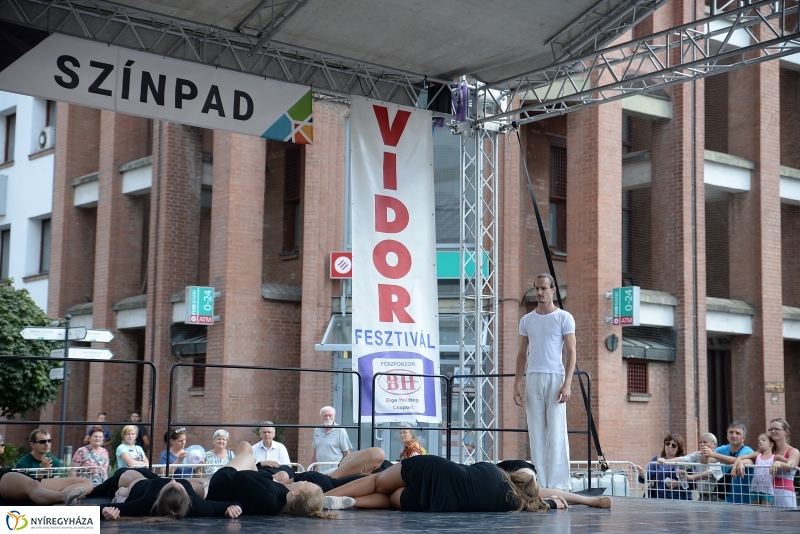 RE-flex a Korzó színpadán