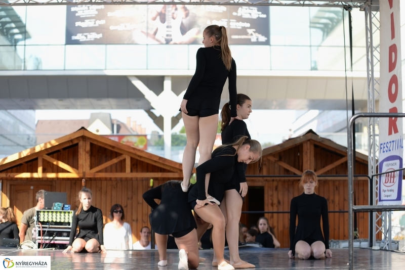 RE-flex a Korzó színpadán