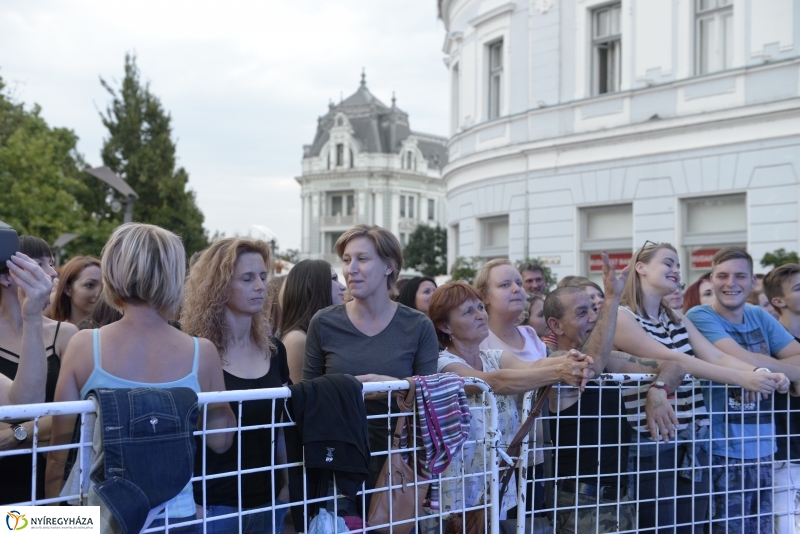 Szabó Balázsék a téren