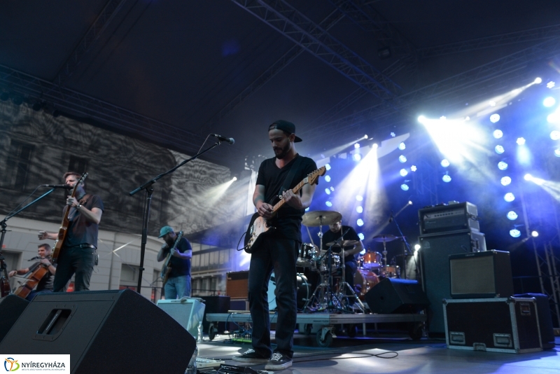 Szabó Balázsék a téren