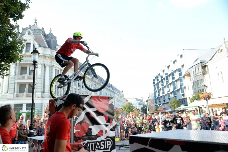 VIDOR szombat a FIRKIN zenekarral