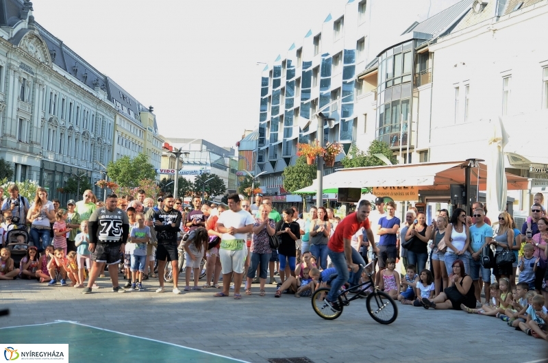 VIDOR szombat a FIRKIN zenekarral