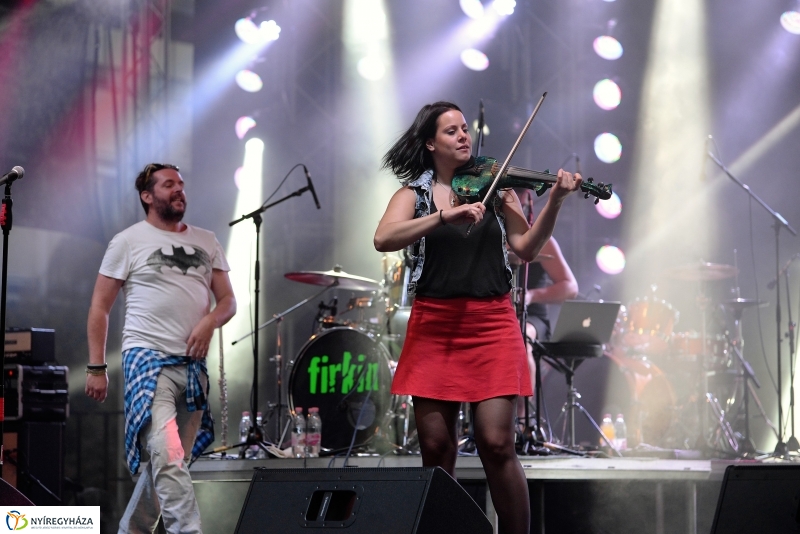 VIDOR szombat a FIRKIN zenekarral