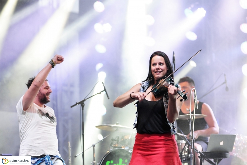 VIDOR szombat a FIRKIN zenekarral