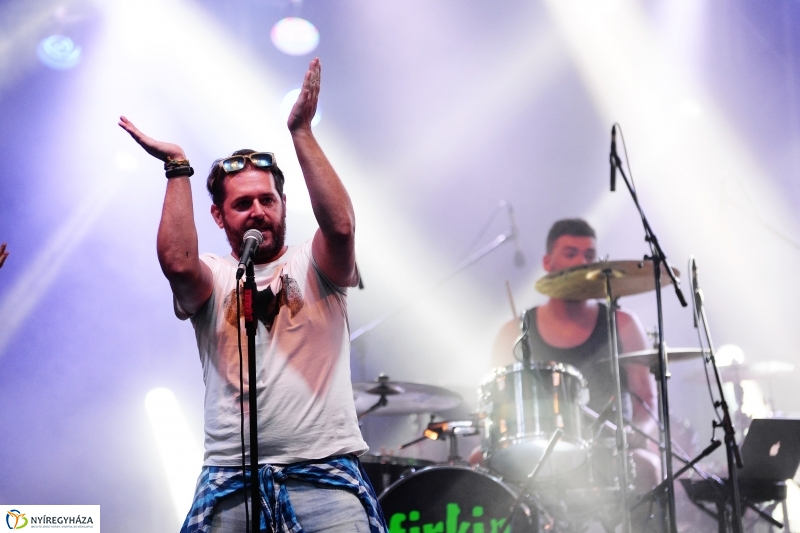 VIDOR szombat a FIRKIN zenekarral