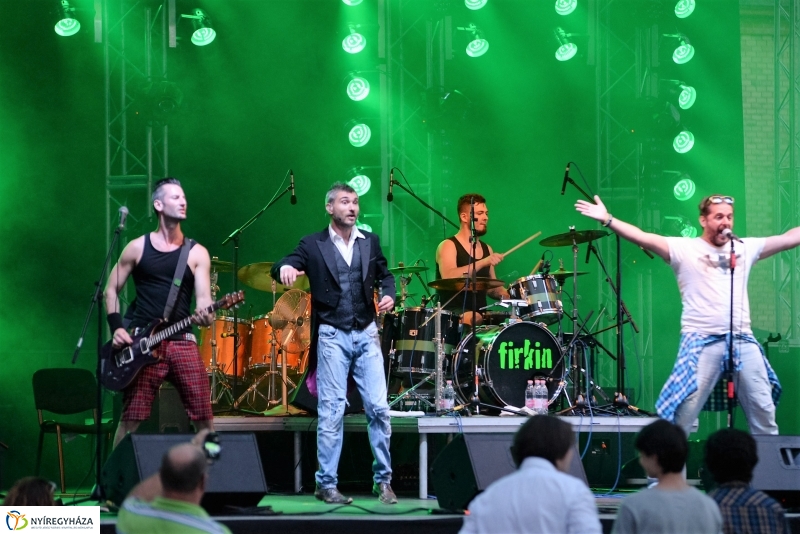 VIDOR szombat a FIRKIN zenekarral