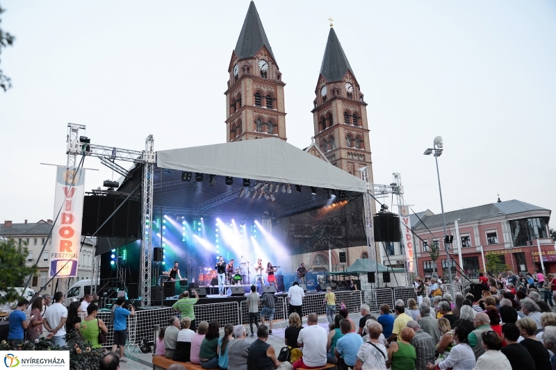 VIDOR szombat a FIRKIN zenekarral