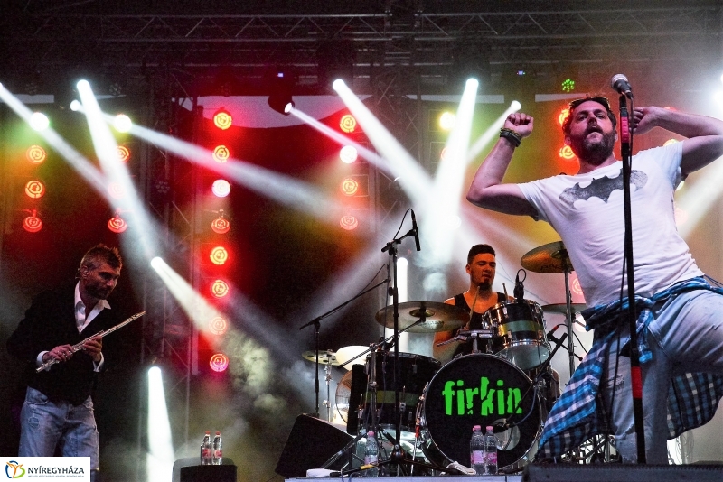 VIDOR szombat a FIRKIN zenekarral