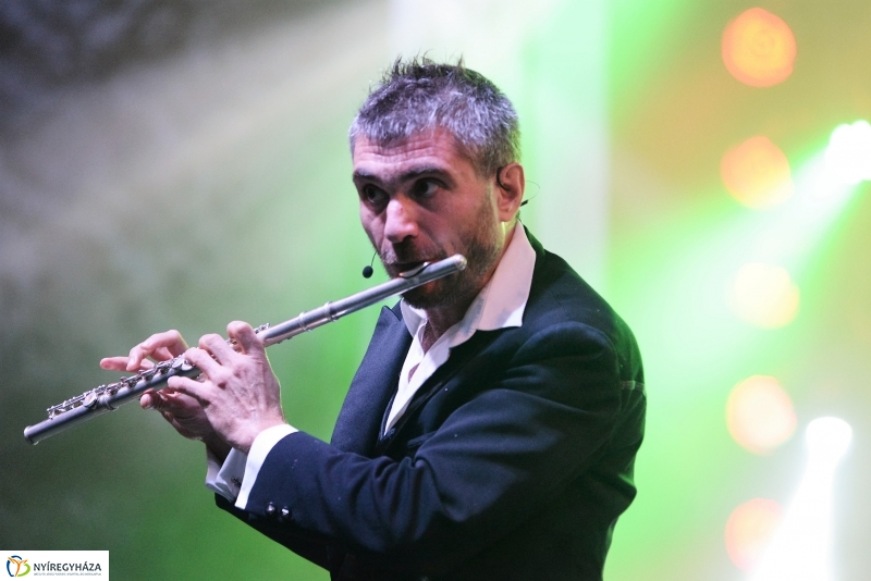 VIDOR szombat a FIRKIN zenekarral