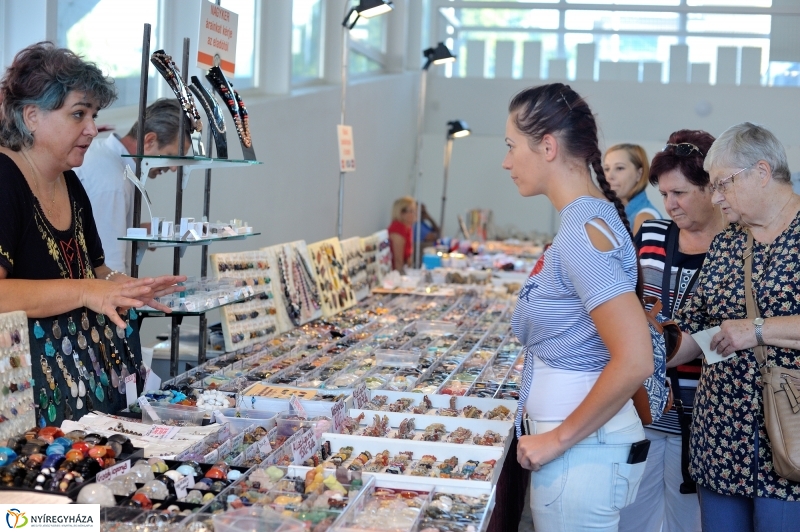 Ásványbörze Nyíregyházán