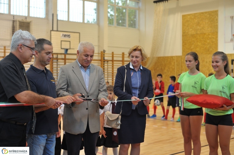 Tornaterem átadás a Móricz iskolában