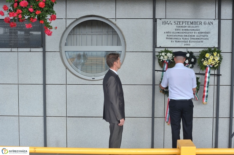 Emlékezés a bombázásra - fotó Szarka Lajos