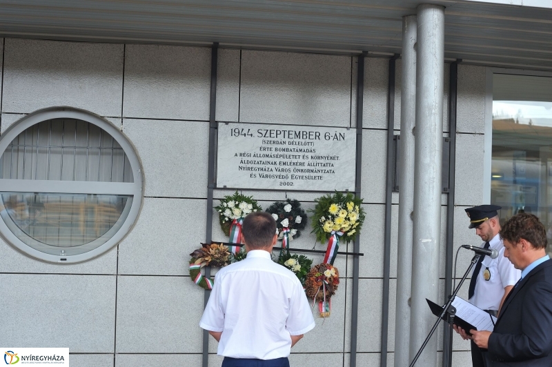 Emlékezés a bombázásra - fotó Szarka Lajos