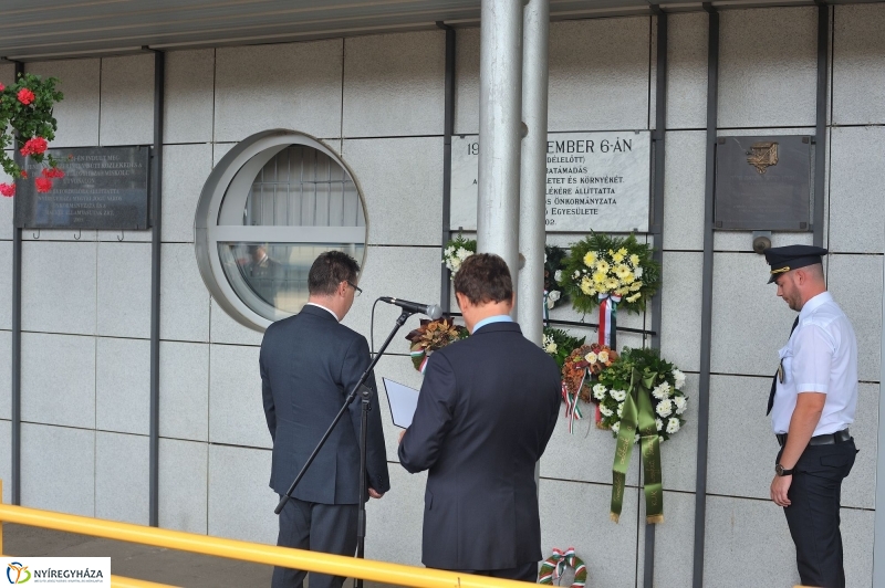 Emlékezés a bombázásra - fotó Szarka Lajos