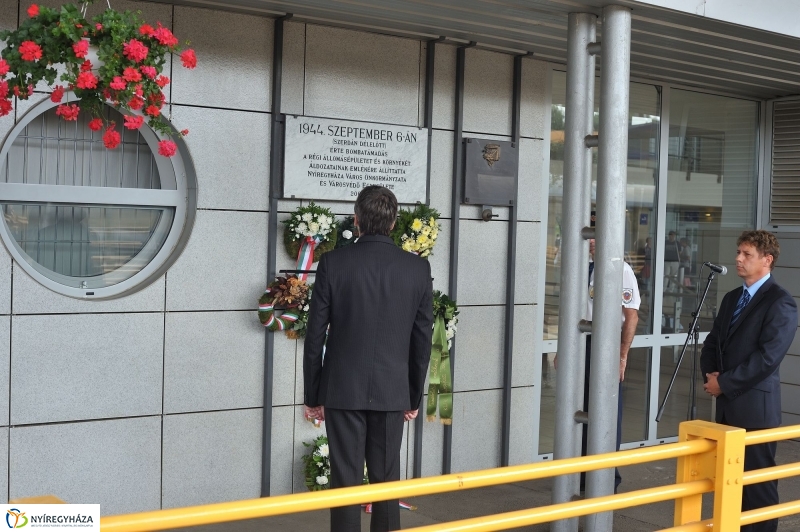 Emlékezés a bombázásra - fotó Szarka Lajos