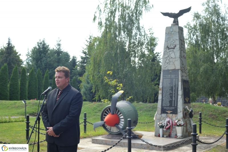 Emlékezés a bombázásra - fotó Szarka Lajos