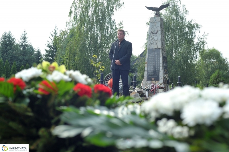 Emlékezés a bombázásra - fotó Szarka Lajos