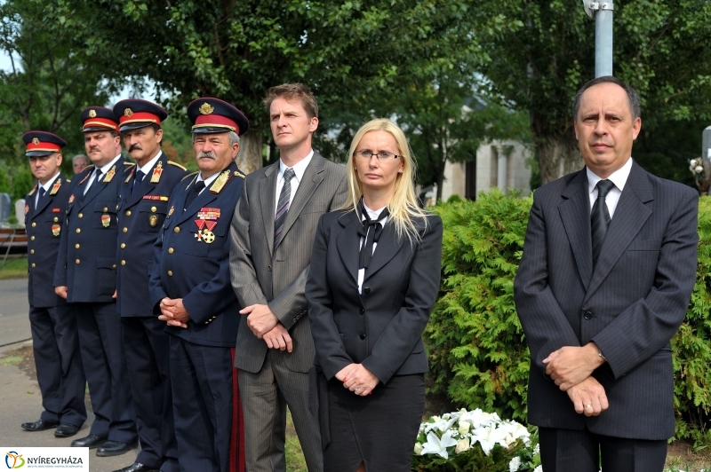 Emlékezés a bombázásra - fotó Szarka Lajos