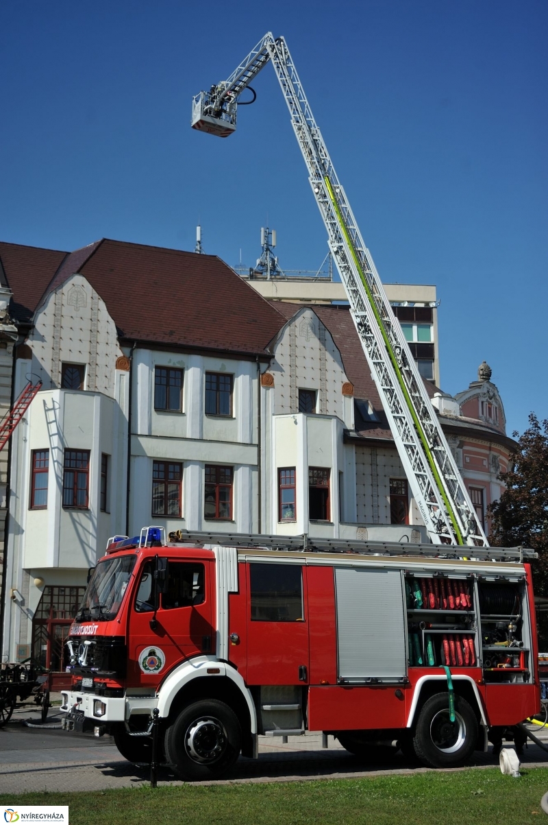 Ünnepség a tűzoltóknál - fotó Szarka Lajos