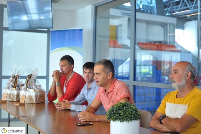 Helebrandt Mátét köszöntötték - fotó Szarka Lajos