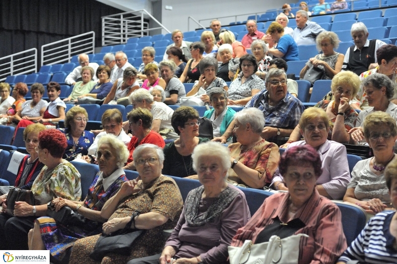 A városházi nyugdíjasokat ünnepelték - fotó Szarka Lajos