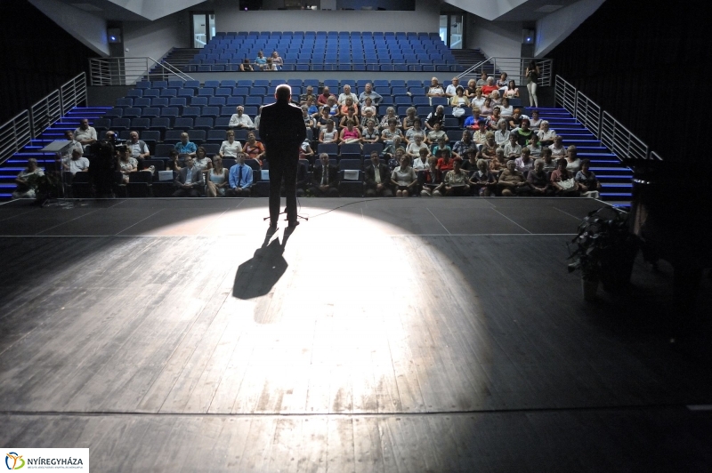 A városházi nyugdíjasokat ünnepelték - fotó Szarka Lajos