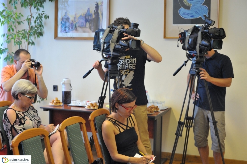 Csökken a bürokrácia - fotó Szarka Lajos