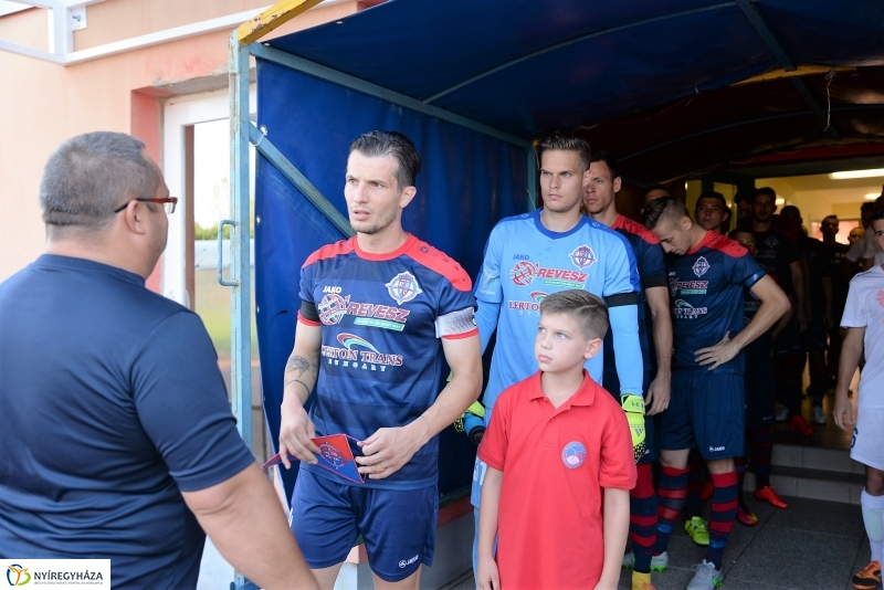 Szpari-Szeged 2011 labdarúgó mérkőzés 2-0