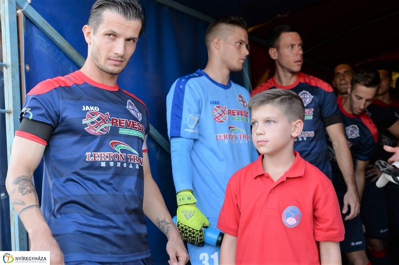 Szpari-Szeged 2011 labdarúgó mérkőzés 2-0