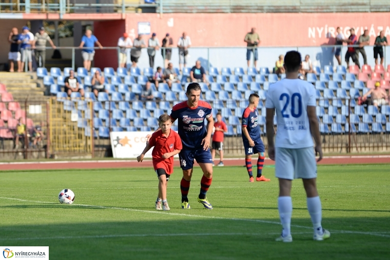 Szpari-Szeged 2011 labdarúgó mérkőzés 2-0