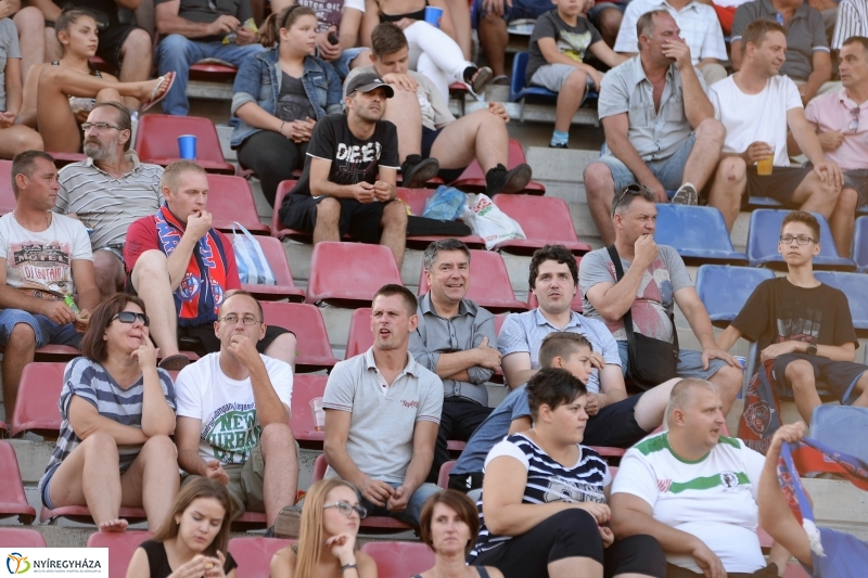 Szpari-Szeged 2011 labdarúgó mérkőzés 2-0