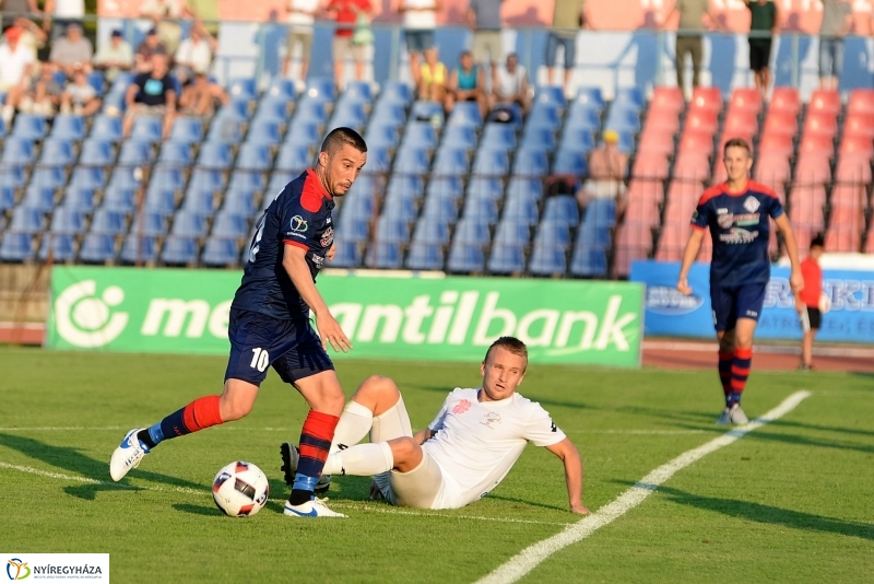 Szpari-Szeged 2011 labdarúgó mérkőzés 2-0
