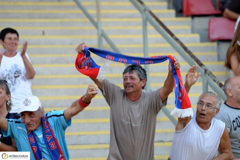 Szpari-Szeged 2011 labdarúgó mérkőzés 2-0