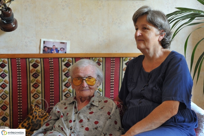 Szépkorú köszöntése - Csabai Mihályné