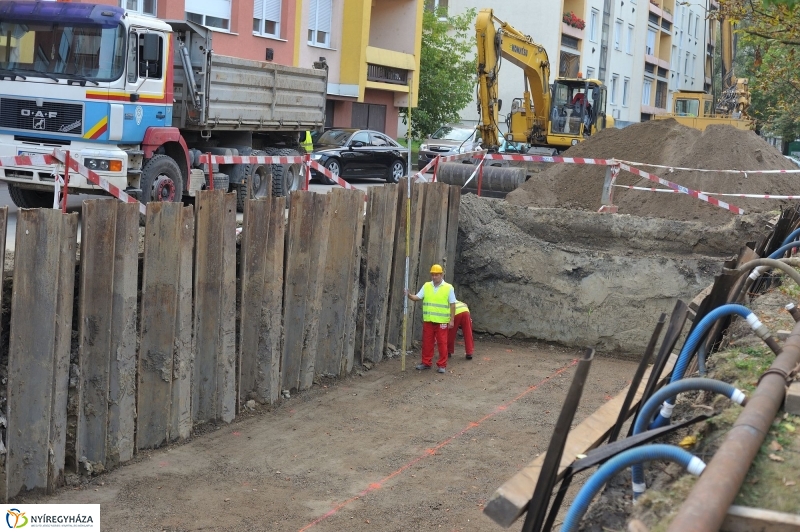 Helyszíni bejárás a Szántó Kovács János utcán - fotó Szarka Lajos