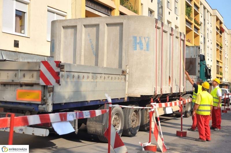 Helyszíni bejárás a Szántó Kovács János utcán - fotó Szarka Lajos