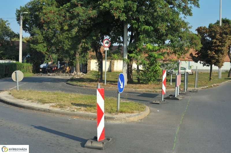 Munkálatok a Kígyó utcán - fotó Szarka Lajos