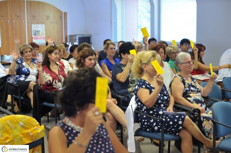 Vöröskereszt tisztújító küldöttgyűlés - fotó Szarka Lajos