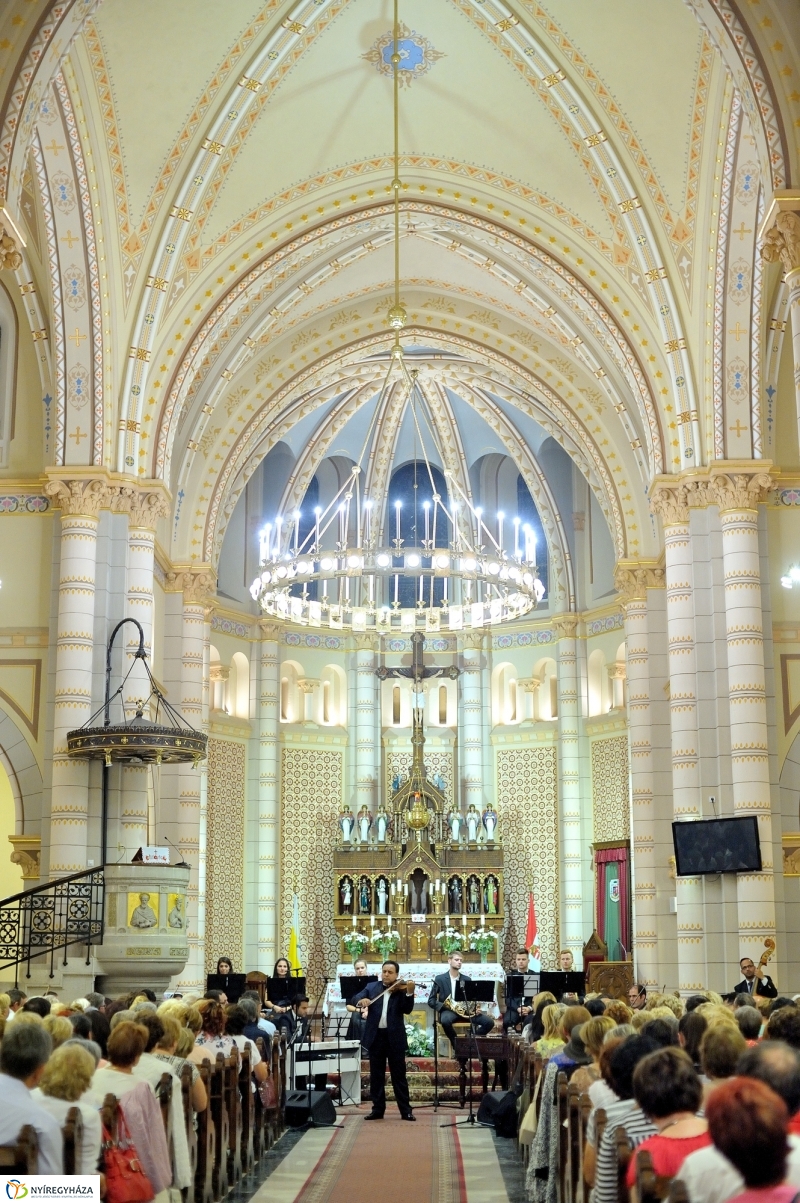 Hangok és harangok Mága Zoltán koncertje - fotó Szarka Lajos