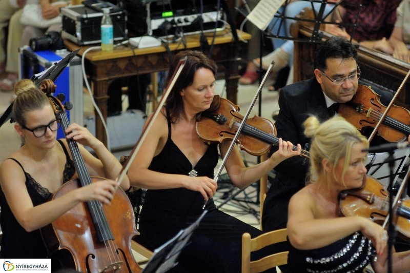 Hangok és harangok Mága Zoltán koncertje - fotó Szarka Lajos