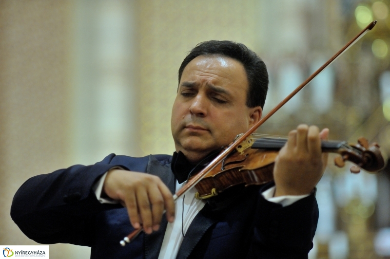 Hangok és harangok Mága Zoltán koncertje - fotó Szarka Lajos