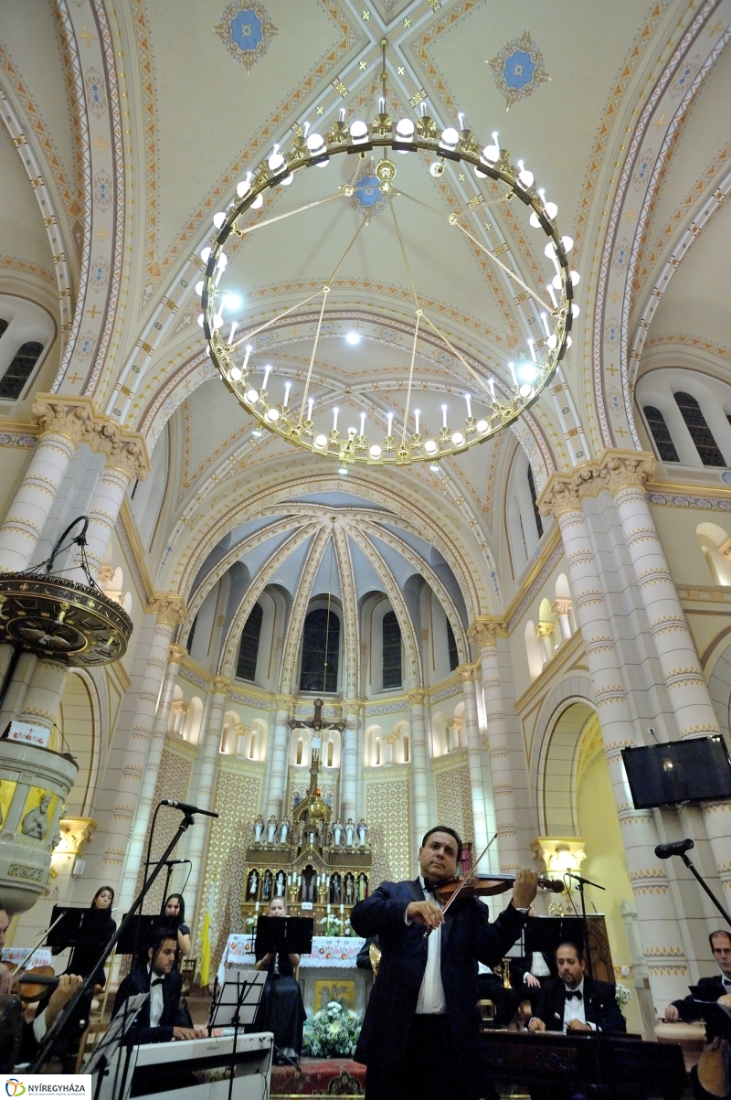 Hangok és harangok Mága Zoltán koncertje - fotó Szarka Lajos