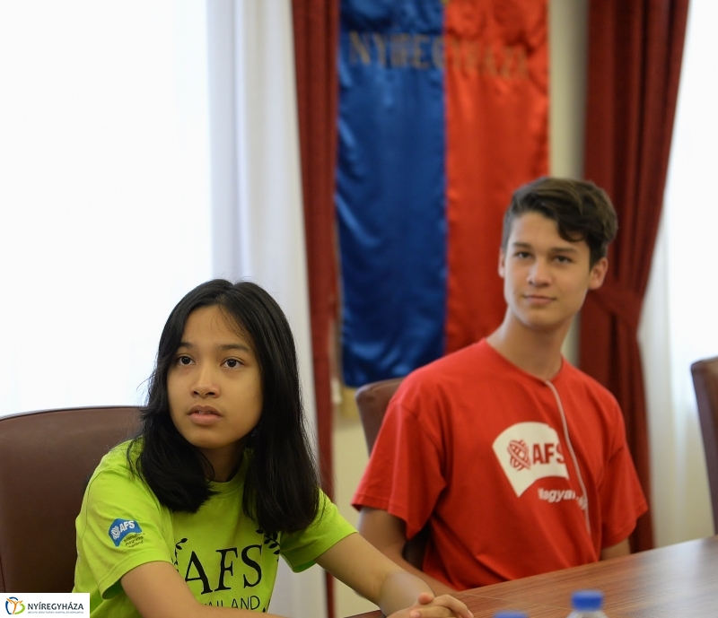 Cserediákok fogadása a Városházán