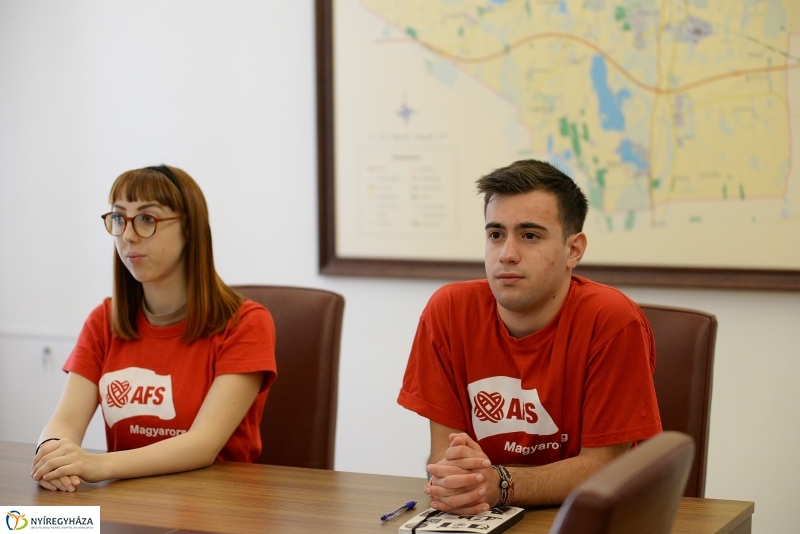 Cserediákok fogadása a Városházán