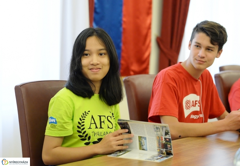 Cserediákok fogadása a Városházán